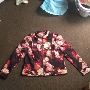 Roz & Ali wind breaker